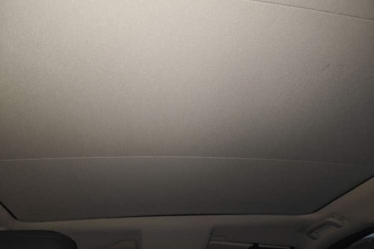 Used Land Rover Discovery Sport 2018 240 PS HSE Version Headliner