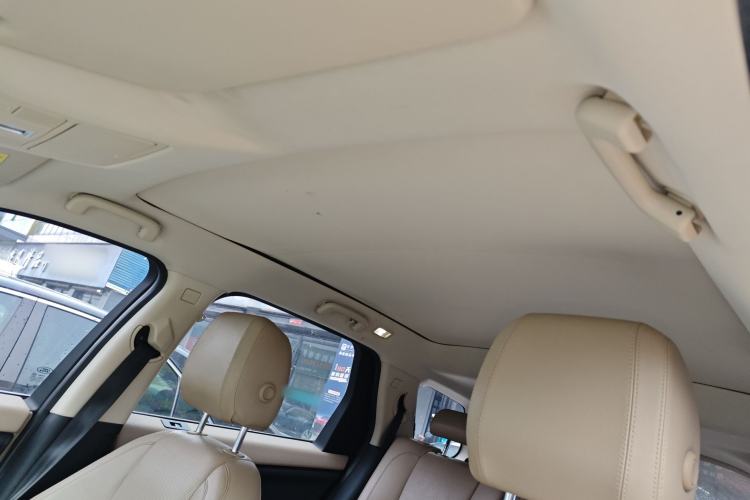 Used Land Rover Discovery Sport 2018 240 PS HSE Version Headliner