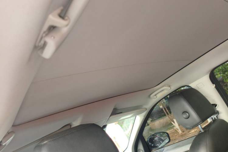 Used Land Rover Discovery Sport 2018 200 PS PURE Edition Headliner