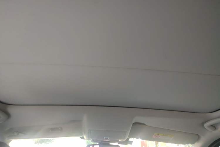 Used Land Rover Discovery Sport 2018 240 PS HSE Version Headliner