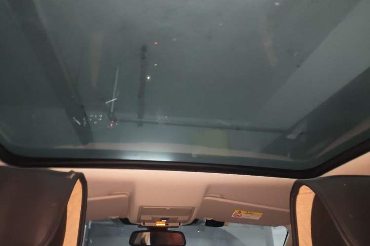 Used Land Rover Discovery Sport 2018 200 PS PURE Edition Headliner
