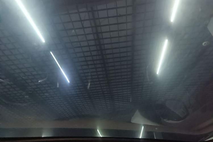 Used Land Rover Discovery Sport 2018 240 PS SE Version Headliner