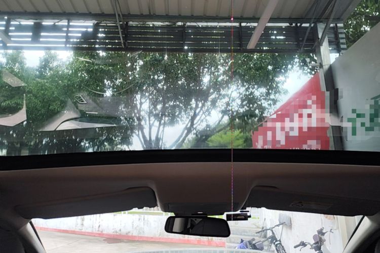 Used Land Rover Discovery Sport 2018 240 PS SE Version Headliner