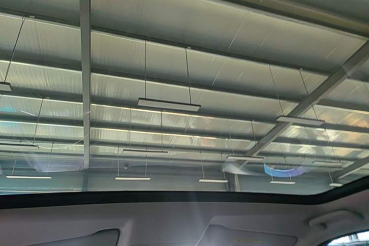Used Land Rover Discovery Sport 2018 240 PS PURE Edition Headliner