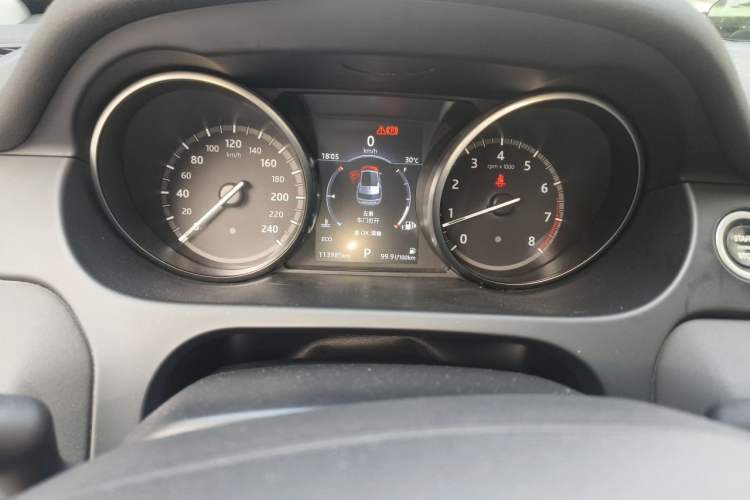 Used Land Rover Discovery Sport 2018 240 PS SE Version Instrument Cluster
