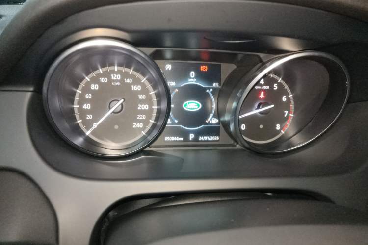 Used Land Rover Discovery Sport 2018 240 PS SE Version Instrument Cluster