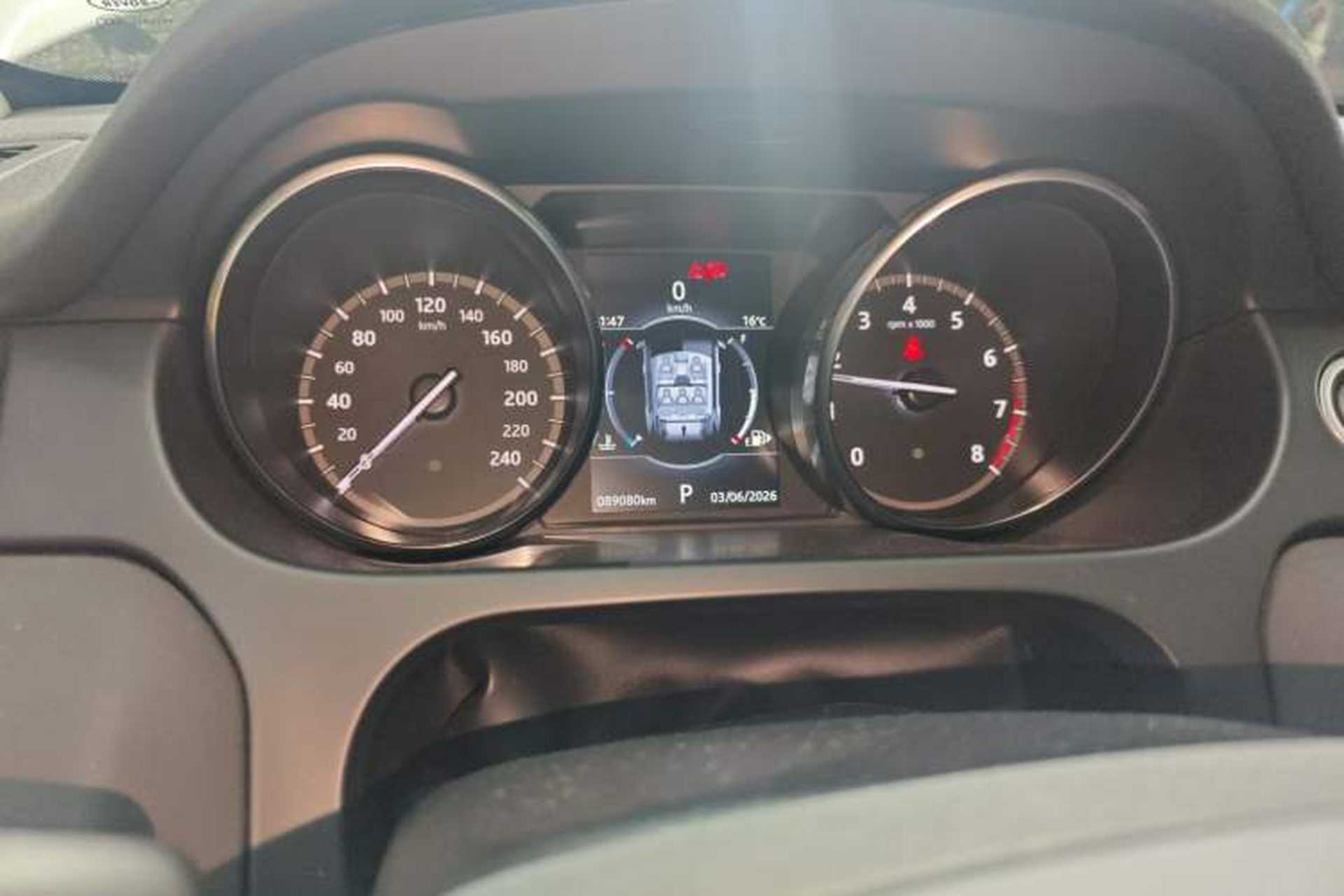 Used Land Rover Discovery Sport 2018 240 PS SE Version Instrument Cluster