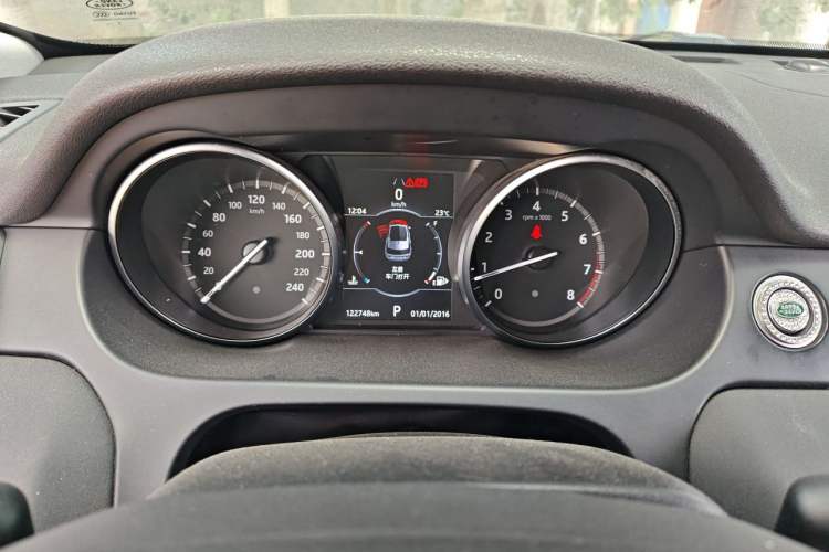 Used Land Rover Discovery Sport 2018 240 PS SE Version Instrument Cluster