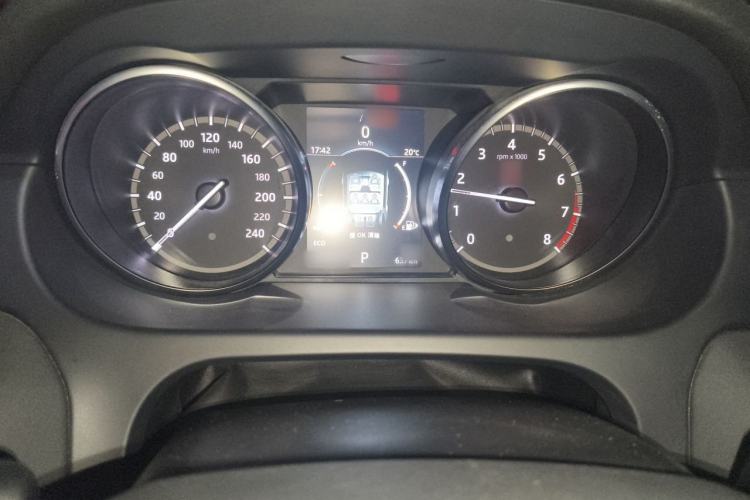 Used Land Rover Discovery Sport 2018 240 PS HSE Version Instrument Cluster