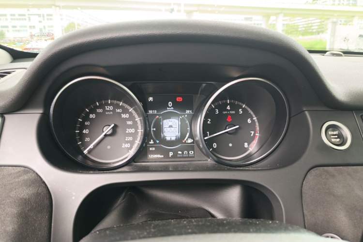 Used Land Rover Discovery Sport 2018 240 PS SE Version Instrument Cluster