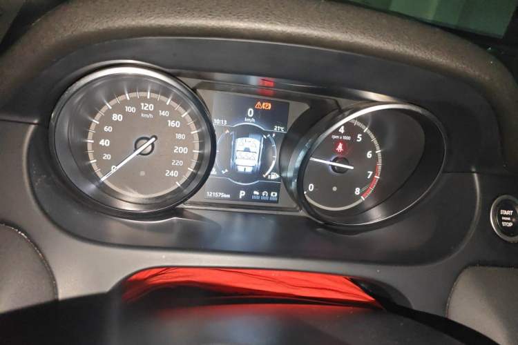Used Land Rover Discovery Sport 2018 240 PS SE Version Instrument Cluster