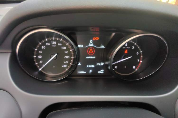 Used Land Rover Discovery Sport 2018 240 PS SE Version Instrument Cluster