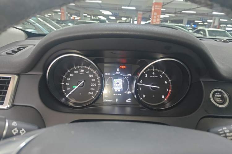 Used Land Rover Discovery Sport 2018 240 PS SE Version Instrument Cluster