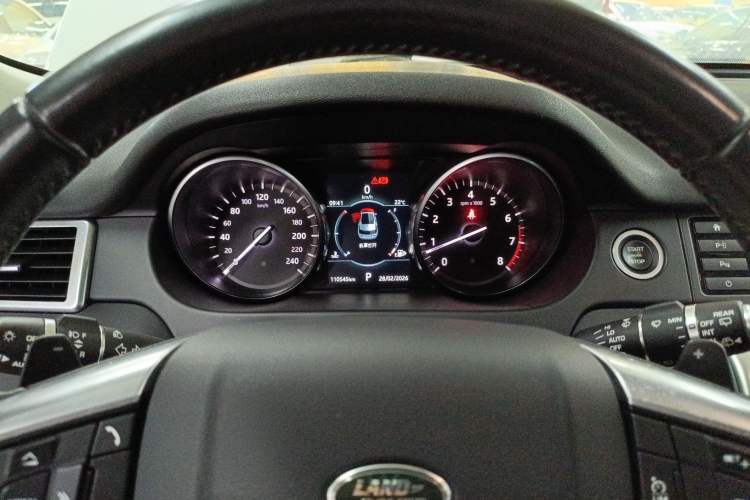 Used Land Rover Discovery Sport 2018 240 PS SE Version Instrument Cluster