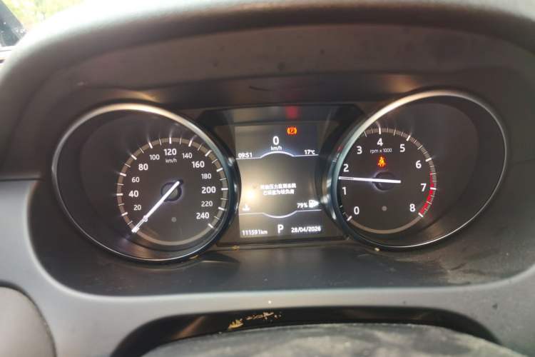 Used Land Rover Discovery Sport 2018 240 PS SE Version Instrument Cluster