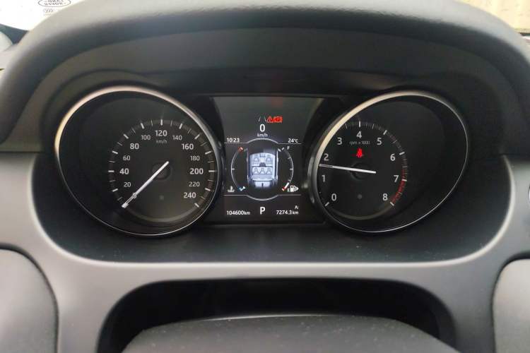 Used Land Rover Discovery Sport 2018 240 PS SE Version Instrument Cluster