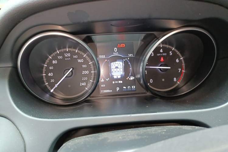 Used Land Rover Discovery Sport 2018 240 PS SE Version Instrument Cluster