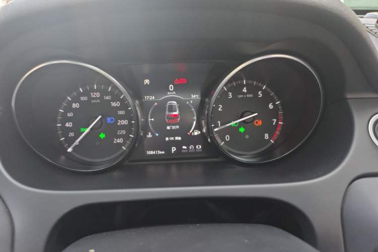 Used Land Rover Discovery Sport 2018 240 PS HSE Version Instrument Cluster
