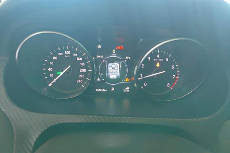 Used Land Rover Discovery Sport 2018 240 PS PURE Edition Instrument Cluster