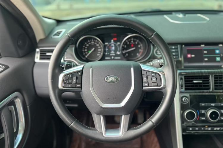 Used Land Rover Discovery Sport 2018 240 PS SE Version Interior 2