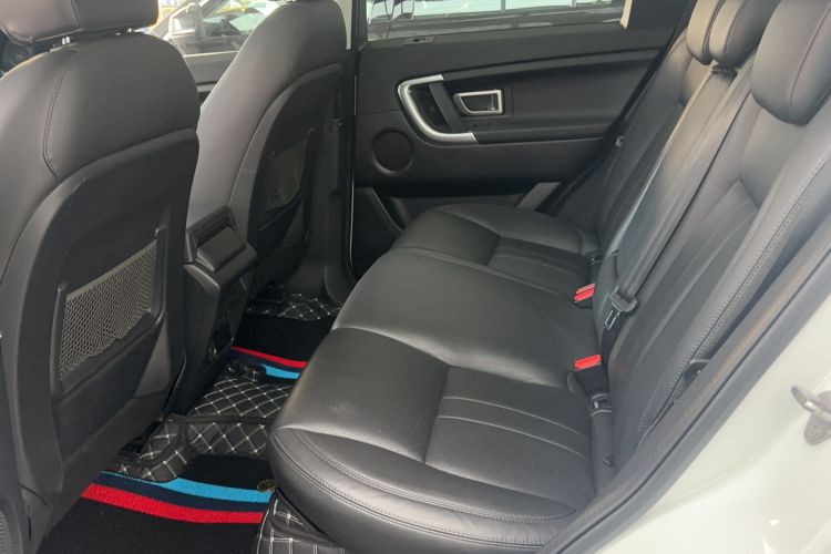 Used Land Rover Discovery Sport 2018 240 PS SE Version Interior 2