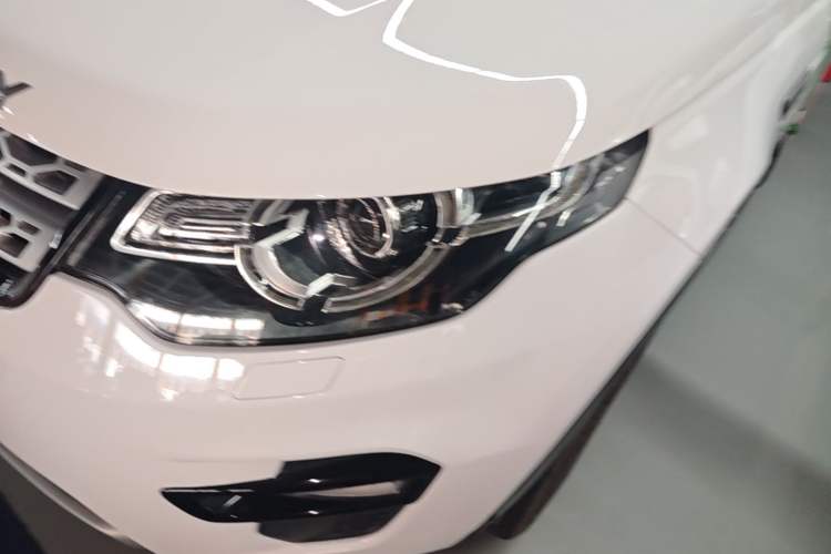 Used Land Rover Discovery Sport 2018 240 PS HSE Version Left Front Headlight
