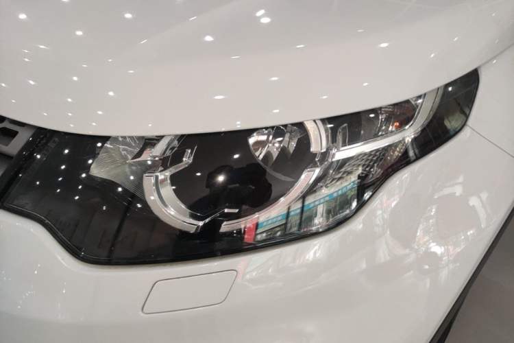 Used Land Rover Discovery Sport 2018 200 PS PURE Edition Left Front Headlight