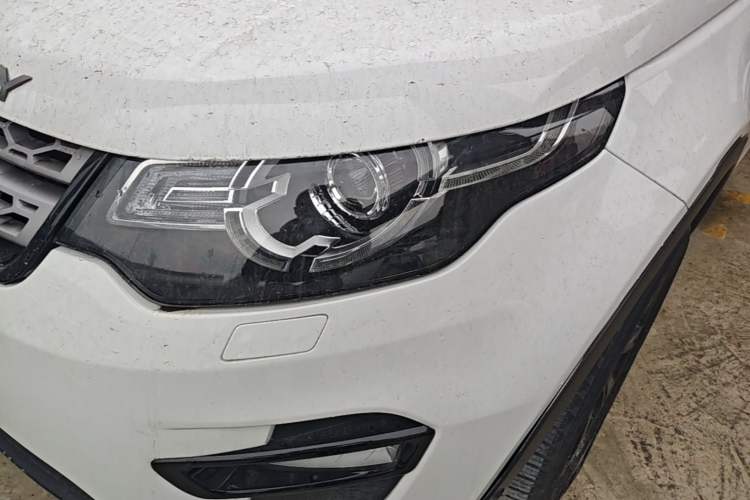 Used Land Rover Discovery Sport 2018 240 PS PURE Edition Left Front Headlight