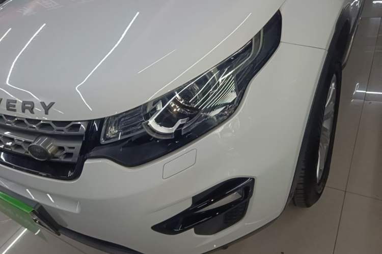 Used Land Rover Discovery Sport 2018 240 PS SE Version Left Front Headlight