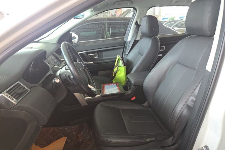 Used Land Rover Discovery Sport 2018 240 PS SE Version Left Front Seat