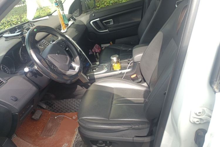 Used Land Rover Discovery Sport 2018 240 PS SE Version Left Front Seat
