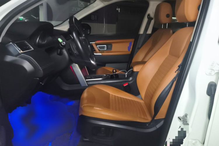 Used Land Rover Discovery Sport 2018 240 PS HSE LUXURY Edition Left Front Seat