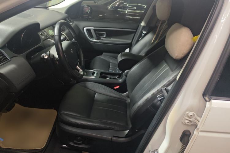 Used Land Rover Discovery Sport 2018 240 PS SE Version Left Front Seat