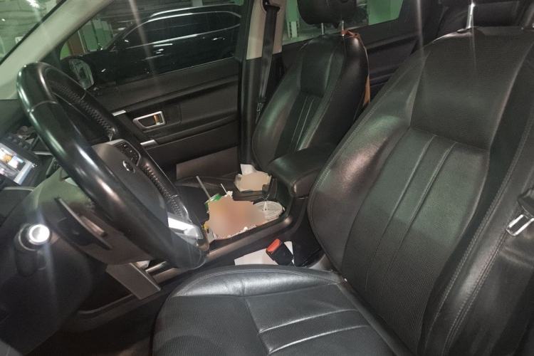 Used Land Rover Discovery Sport 2018 240 PS SE Version Left Front Seat