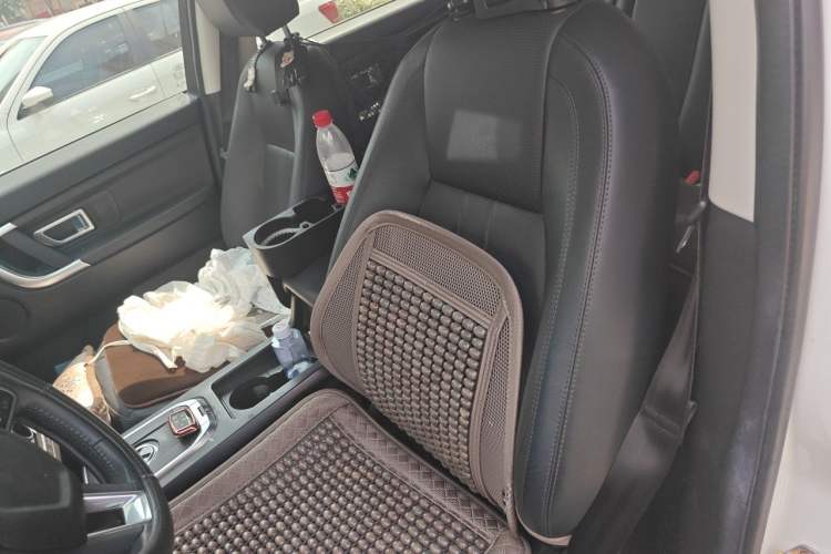 Used Land Rover Discovery Sport 2018 240 PS SE Version Left Front Seat