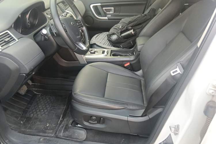 Used Land Rover Discovery Sport 2018 240 PS SE Version Left Front Seat