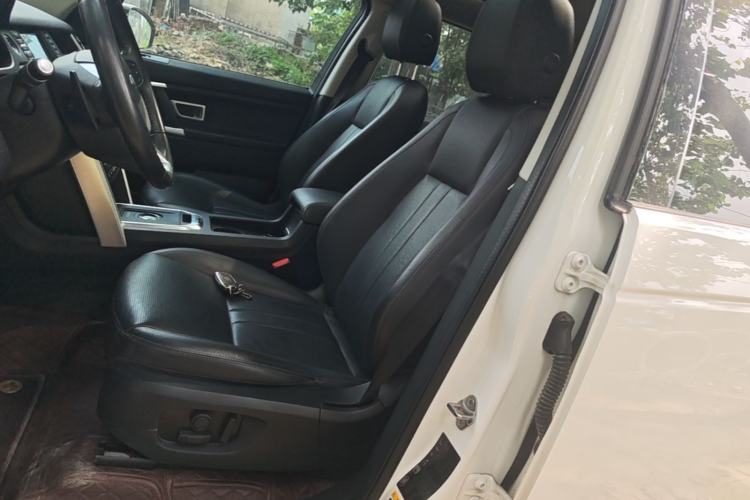 Used Land Rover Discovery Sport 2018 240 PS SE Version Left Front Seat