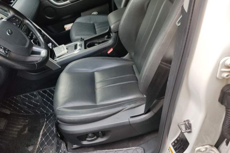 Used Land Rover Discovery Sport 2018 240 PS HSE Version Left Front Seat