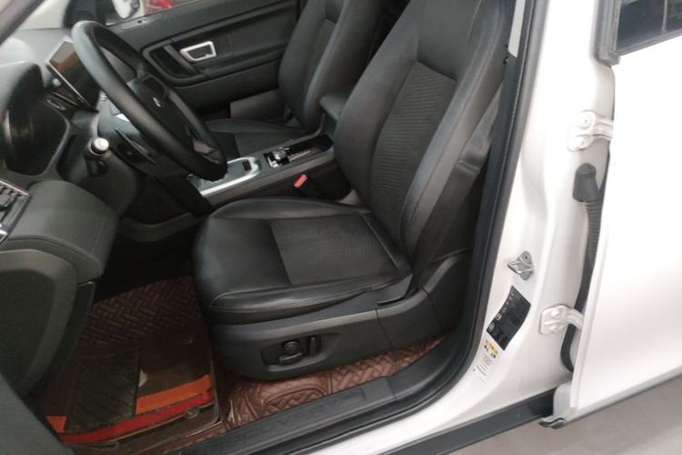 Used Land Rover Discovery Sport 2018 200 PS PURE Edition Left Front Seat