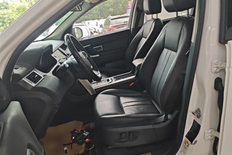 Used Land Rover Discovery Sport 2018 240 PS SE Version Left Front Seat