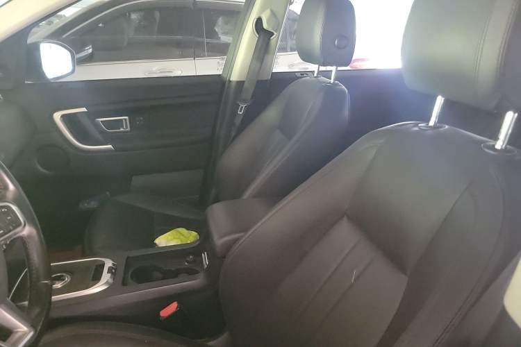 Used Land Rover Discovery Sport 2018 240 PS HSE Version Left Front Seat