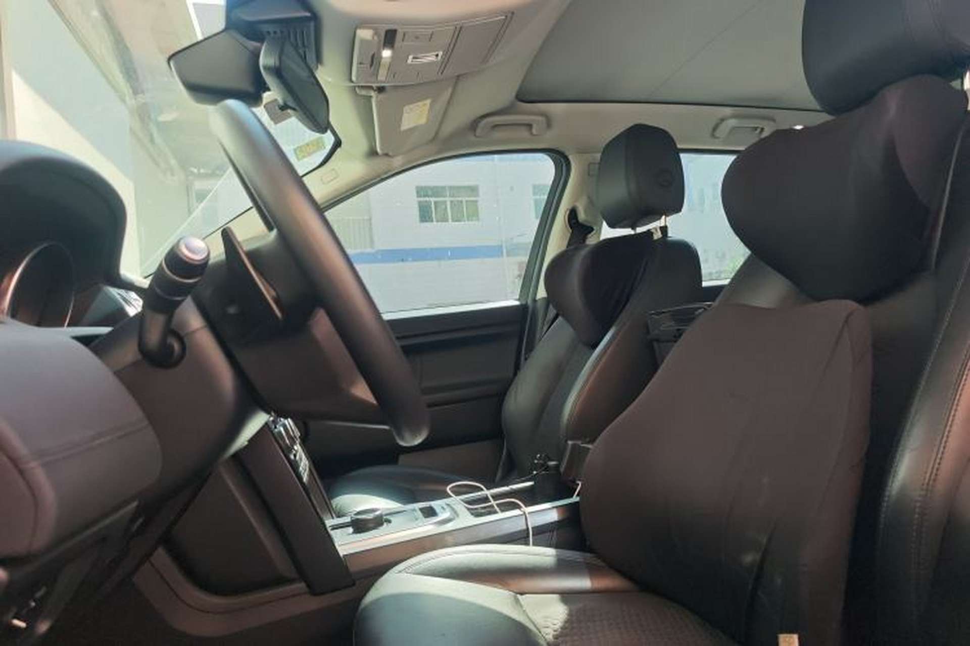 Used Land Rover Discovery Sport 2018 200 PS PURE Edition Left Front Seat
