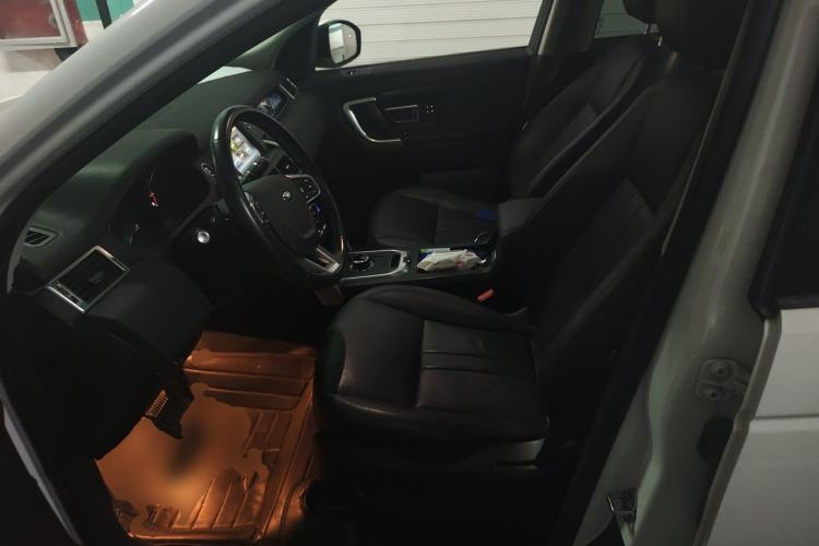 Used Land Rover Discovery Sport 2018 240 PS HSE Version Left Front Seat