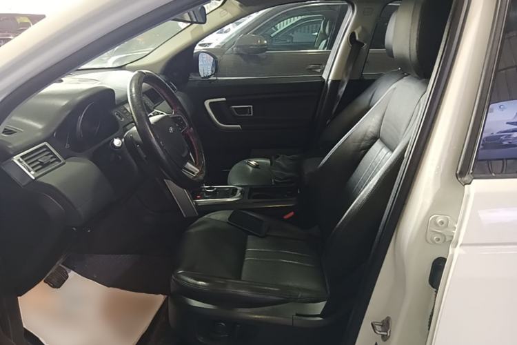 Used Land Rover Discovery Sport 2018 240 PS SE Version Left Front Seat