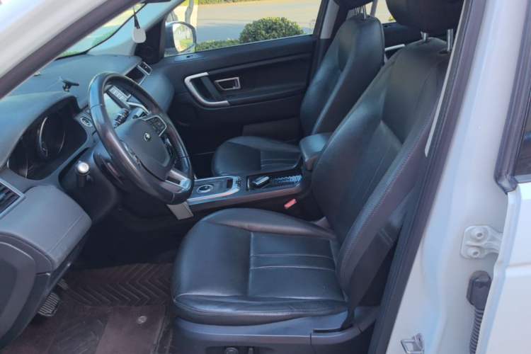 Used Land Rover Discovery Sport 2018 240 PS SE Version Left Front Seat