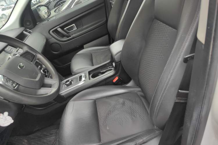 Used Land Rover Discovery Sport 2018 240 PS PURE Edition Left Front Seat