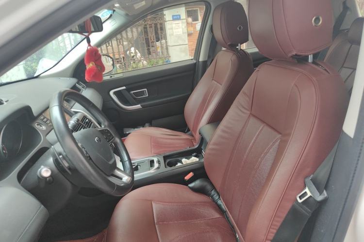Used Land Rover Discovery Sport 2018 240 PS SE Version Left Front Seat
