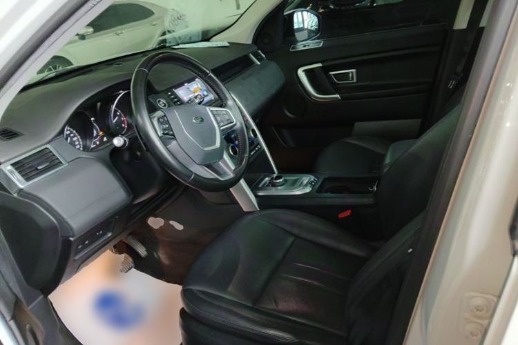 Used Land Rover Discovery Sport 2018 240 PS SE Version Left Front Seat