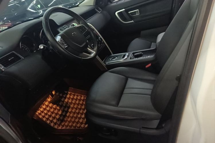 Used Land Rover Discovery Sport 2018 240 PS SE Version Left Front Seat