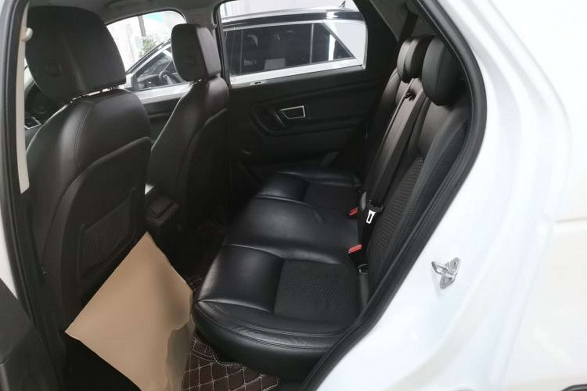 Used Land Rover Discovery Sport 2018 240 PS PURE Edition Left Rear Seat